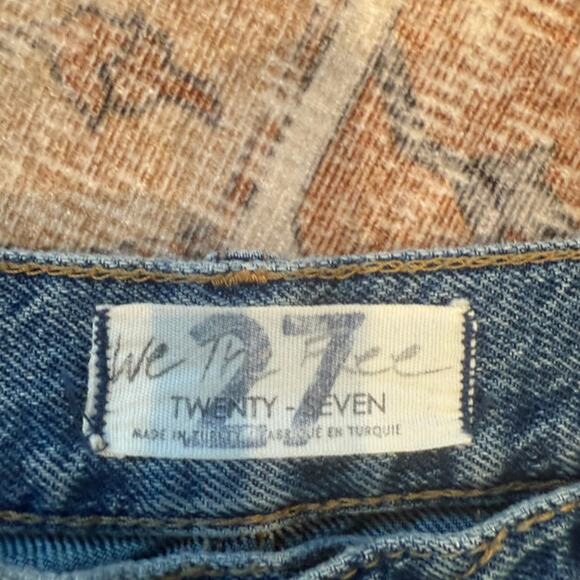 Free People We the Free Boyfriend Button Fly Slouchy Denim Jeans Size 27 - Picture 3 of 8